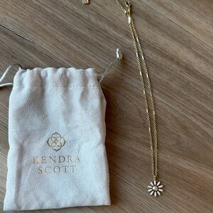 Kendra Scott Gold Necklace with Cream Daisy Pendant